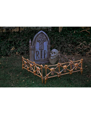 Graveyard Skull Fence Rust Pack of 3