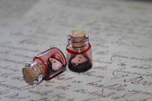 Tooth Specimen in Blood Vial Prop